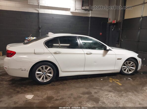 WBA5A7C57GG149667 2016 BMW 5 SERIES White უკანა სალონის ხედი