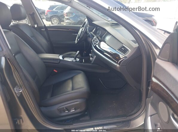 WBA5M4C31HD187211 2017 BMW 5 SERIES Серый Вид салона спереди