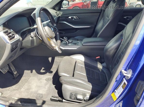 WBA5R1C53KAE81576 2019 BMW 3 SERIES Blue Front interior view