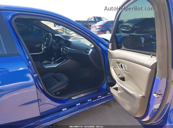 WBA5R1C54KAJ99850 2019 BMW 3 SERIES Blue Vista interior delantera
