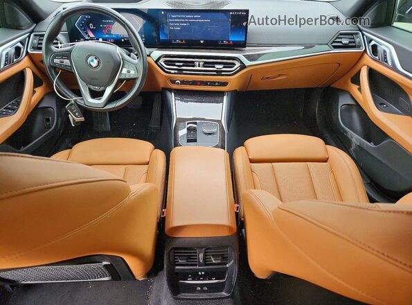 WBA63AV01RFS06404 2024 BMW 4 SERIES Black Вид панелі приладів