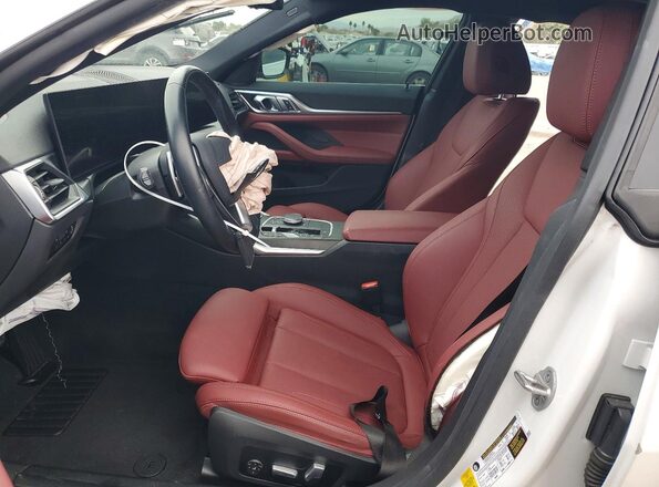 WBA63AV08RFR29568 2024 BMW 4 SERIES Белый Вид салона спереди