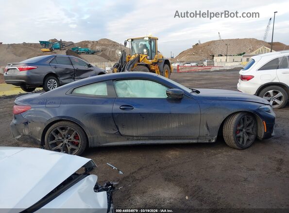WBA63DA08TCW70810 2026 BMW 4 SERIES Dark Blue Widok wnętrza z tyłu