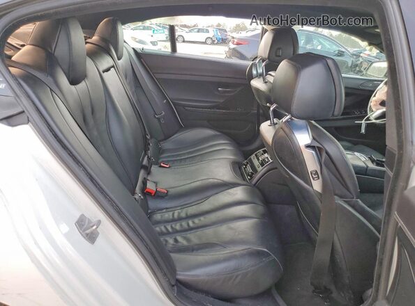 WBA6D0C32HG639923 2017 BMW 6 SERIES White უკანა სავარძლების ხედი