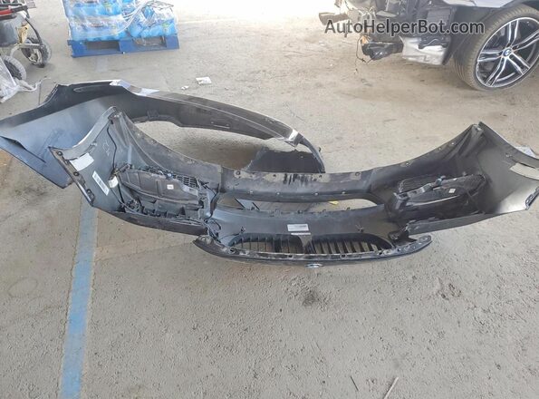 WBA6D4C59KGA01090 2019 BMW 6 SERIES Black Widok komory silnika