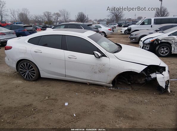 WBA73AK09N7K30656 2022 BMW 2 SERIES White Вид задньої частини салону