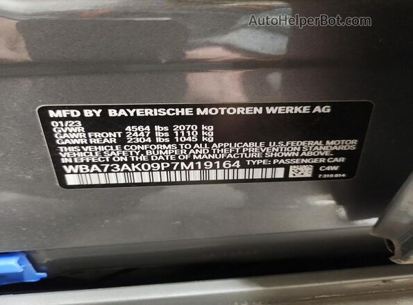 WBA73AK09P7M19164 2023 BMW 2 SERIES Gray Vista de la etiqueta del VIN