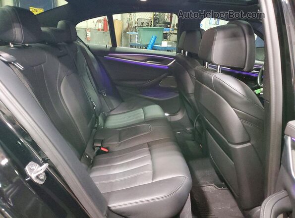 WBA73BJ00NWX53576 2022 BMW 5 SERIES Black Widok tylnych siedzeń
