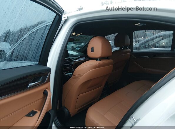 WBA73BJ01NWX58026 2022 BMW 5 SERIES Белый Вид наклейки с VIN-кодом