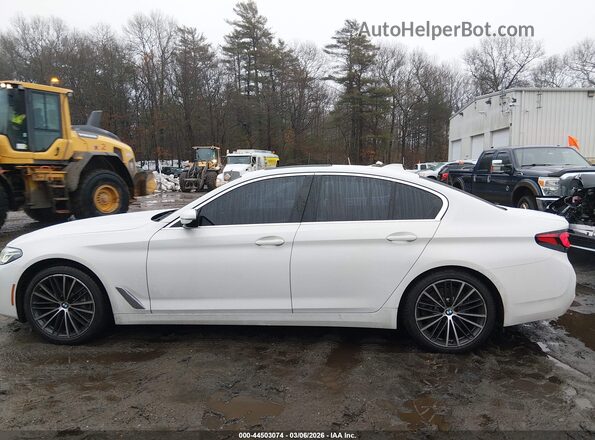 WBA73BJ01NWX58026 2022 BMW 5 SERIES Белый Панорамный вид салона 360°