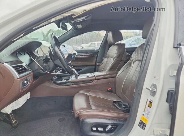 WBA7B0C53JG527293 2018 BMW 7 SERIES White Widok wnętrza z przodu