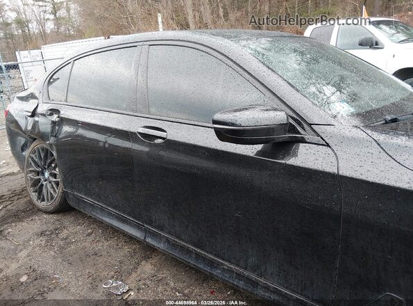 WBA7F2C50JG424901 2018 BMW ALPINA Black Widok wnętrza z tyłu