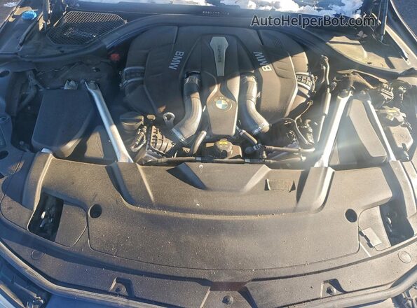 WBA7F2C54KB240639 2019 BMW 7 SERIES Silver Սալոնի հետևի տեսք