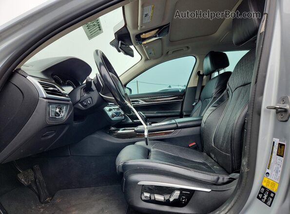 WBA7F2C56GG416813 2016 BMW 7 SERIES Silver Vista interior delantera
