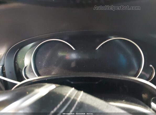 WBA7F2C57HG421486 2017 BMW ALPINA White Vista de los asientos traseros