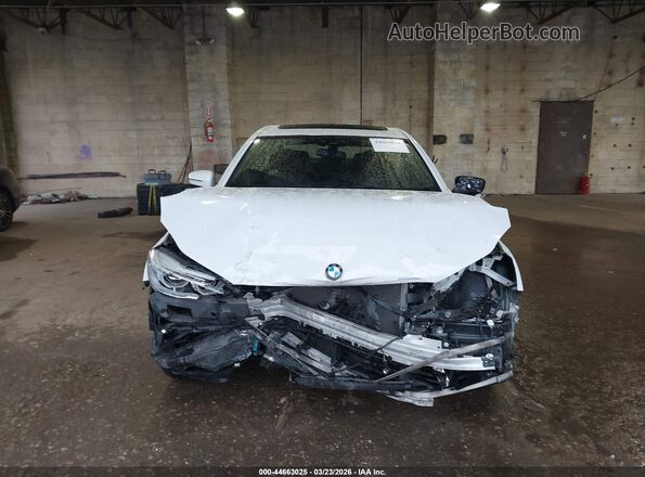 WBA7F2C57HG421486 2017 BMW ALPINA White Vista interior trasera