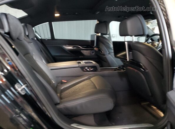 WBA7F2C57HG543765 2017 BMW ALPINA Black Vista de los asientos traseros
