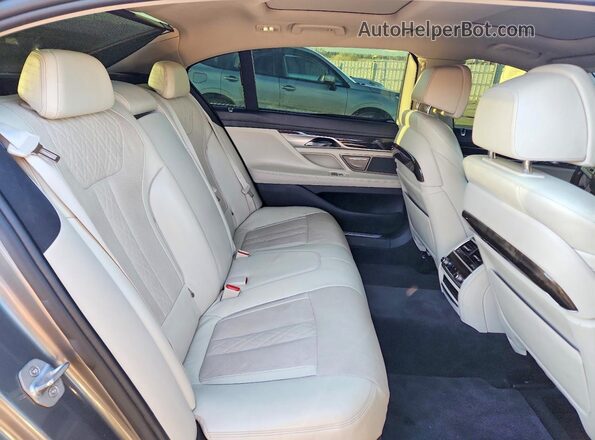 WBA7F2C5XGG417897 2016 BMW 7 SERIES Gray Vista de los asientos traseros
