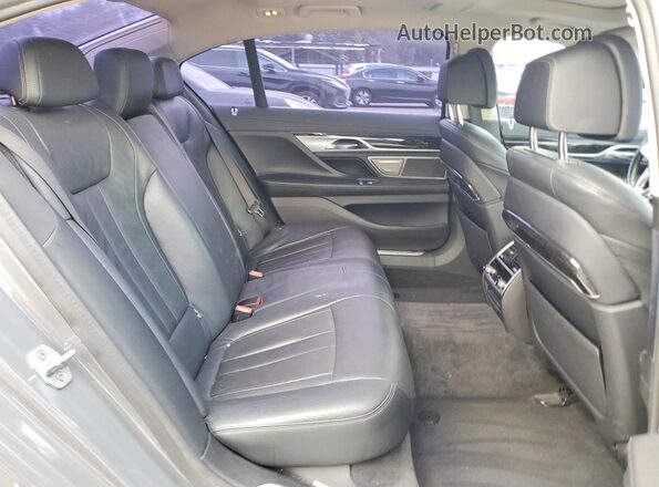 WBA7T2C03MCF81480 2021 BMW 7 SERIES Gray Rear seats view