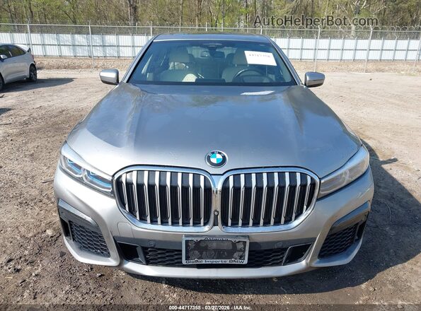 WBA7U2C08LGJ59528 2020 BMW 7 SERIES Gray Instrument cluster view