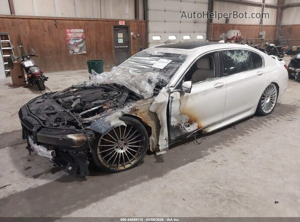 WBA7U2C17MCE78925 2021 BMW ALPINA White Vista tres cuartos delantera izquierda