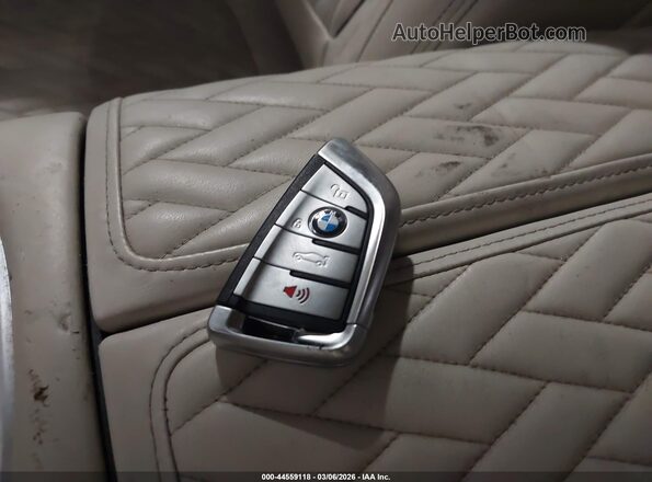 WBA7U2C17MCE78925 2021 BMW ALPINA White Vista del salpicadero