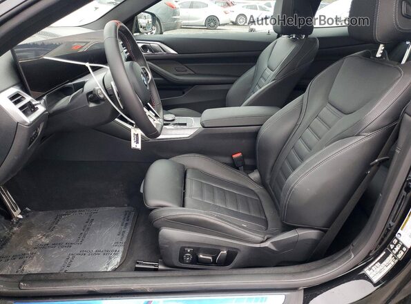 WBA83DA01TCV61680 2026 BMW M4 Black Vista interior delantera