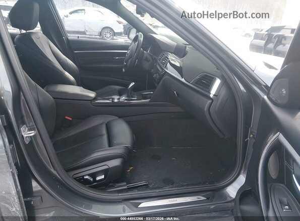 WBA8B7C56JA245908 2018 BMW 7 SERIES Gray Widok wnętrza z przodu