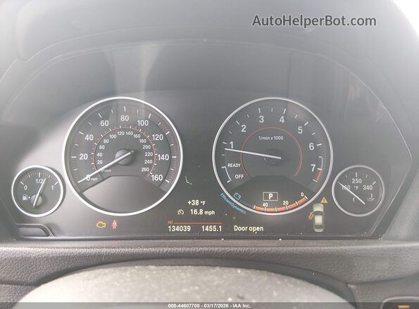 WBA8B7C57GK368748 2016 BMW 3 SERIES Black Widok tylnych siedzeń