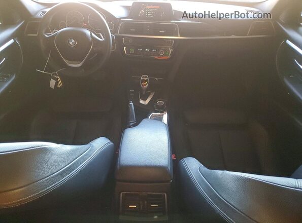 WBA8B9G58HNU49702 2017 BMW 3 SERIES Угольный Вид панели приборов