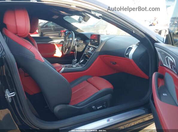 WBAAE2C03SCU15132 2025 BMW 8 SERIES Черный Вид салона спереди