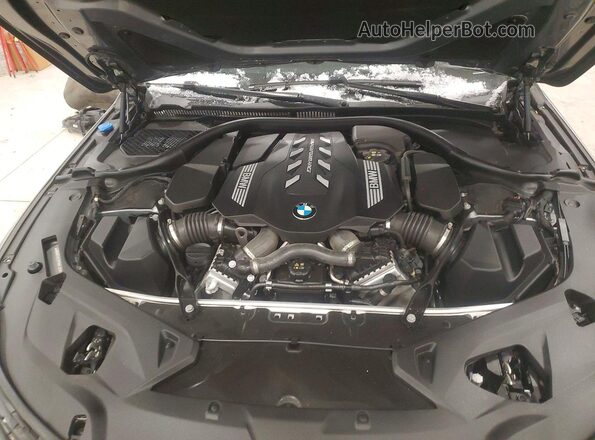 WBABC4C03PCM95366 2023 BMW M8 Gray Widok wnętrza z tyłu