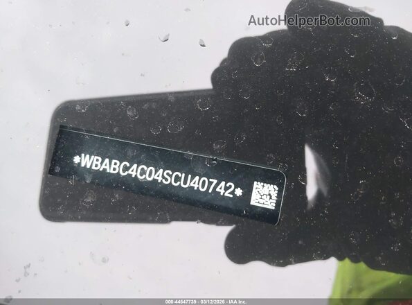 WBABC4C04SCU40742 2025 BMW M8 White 