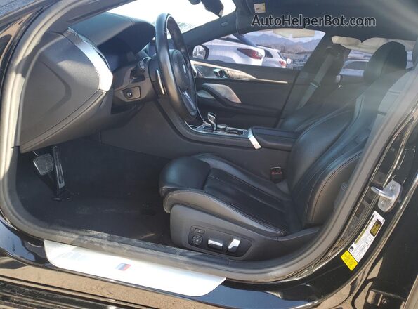 WBAGV2C07RCN06456 2024 BMW 8 SERIES Black Front interior view