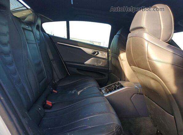 WBAGV8C01LBP48739 2020 BMW M8 White Vista de los asientos traseros