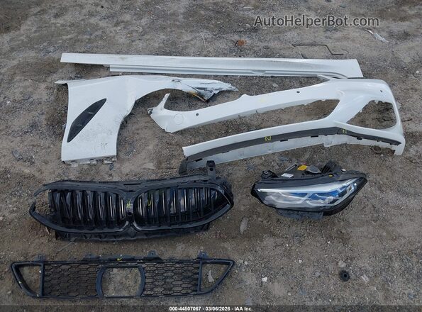 WBAGV8C02LCD87759 2020 BMW M8 Черный Вид щитка приборов