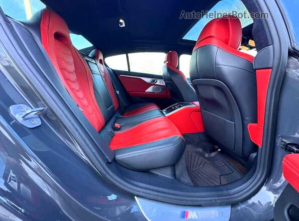 WBAGV8C05LCD99243 2020 BMW M8 Black Vista trasera