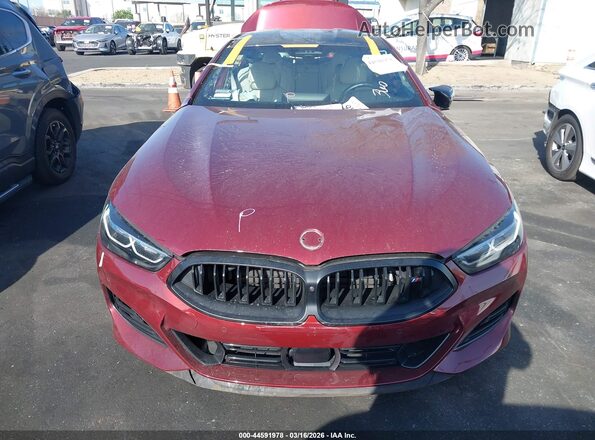 WBAGV8C08PCL00997 2023 BMW M8 Бордовый Вид задней части салона