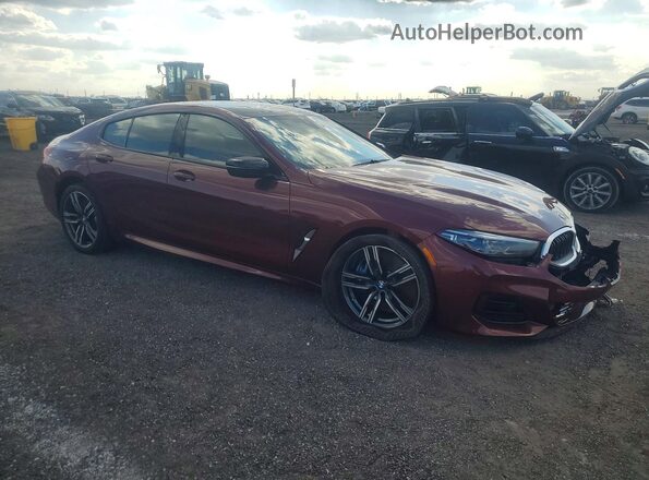 WBAGV8C0XSCT85219 2025 BMW M8 Burgundy Przód prawy