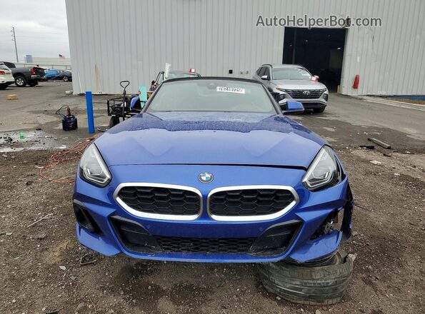 WBAHF3C06TWY53242 2026 BMW Z4 Blue Widok z przodu