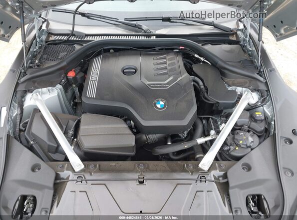 WBAHF3C0XNWX89919 2022 BMW Z4 Silver Rear view