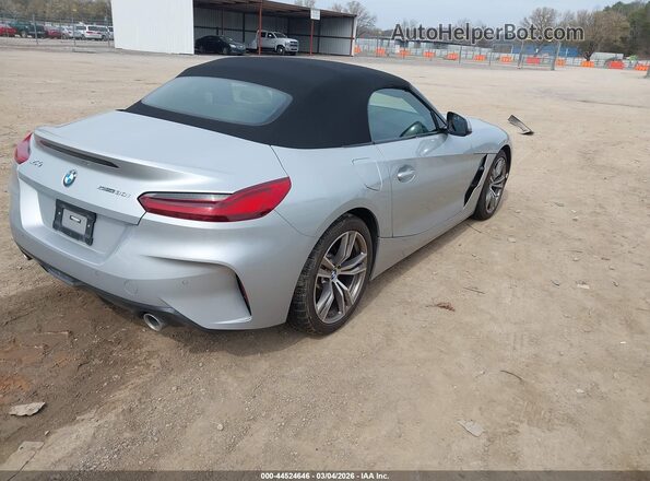 WBAHF3C0XNWX89919 2022 BMW Z4 Silver Rear right