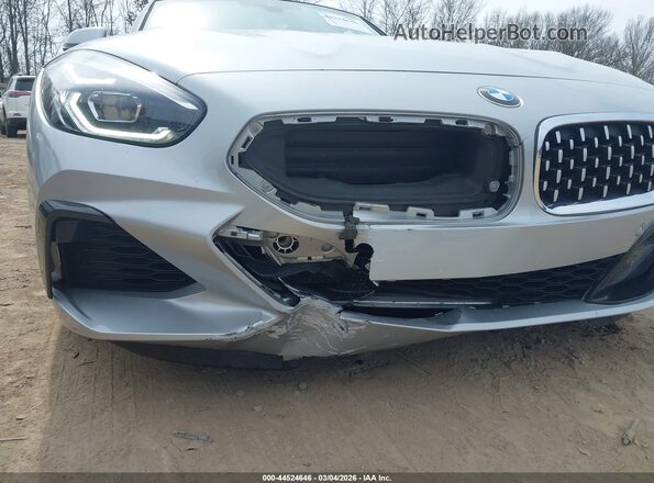 WBAHF3C0XNWX89919 2022 BMW Z4 Silver 