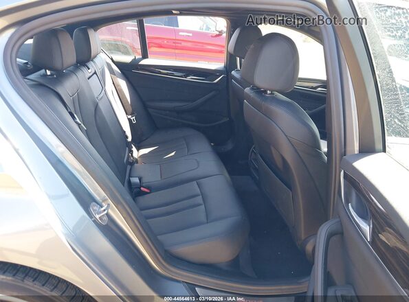 WBAJA5C58JWA38273 2018 BMW 5 SERIES Gray Vista de la etiqueta del VIN