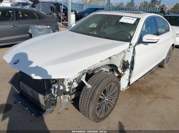 WBAJA9C51KB392925 2019 BMW 5 SERIES White Вид спереду