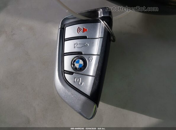 WBAJA9C51KB392925 2019 BMW 5 SERIES White Вид панелі приладів