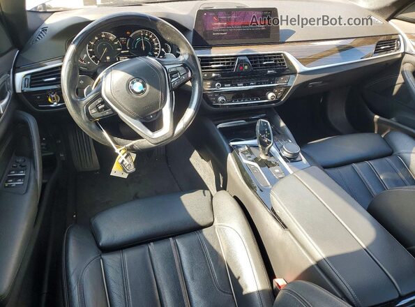 WBAJA9C56JB249791 2018 BMW 5 SERIES Silver Առջևի վահանակի տեսք