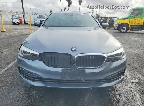 WBAJA9C56JB252190 2018 BMW 5 SERIES Gray Widok z przodu