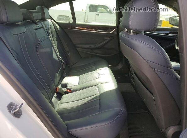 WBAJB1C56JB085196 2018 BMW 5 SERIES White უკანა სავარძლების ხედი