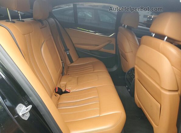 WBAJE7C58JWD49783 2018 BMW 5 SERIES Black Widok tylnych siedzeń